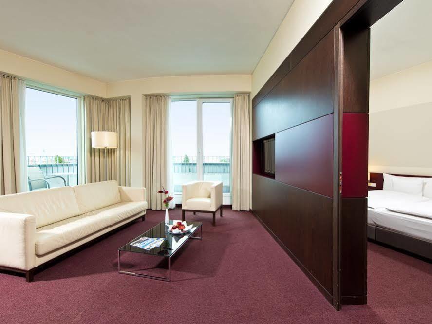 Adrema Hotel Berlin Ngoại thất bức ảnh