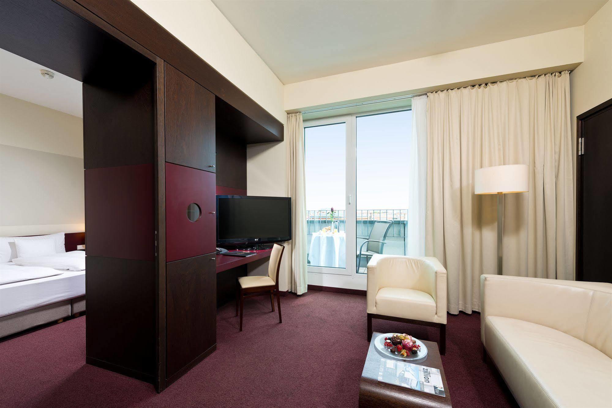 Adrema Hotel Berlin Ngoại thất bức ảnh