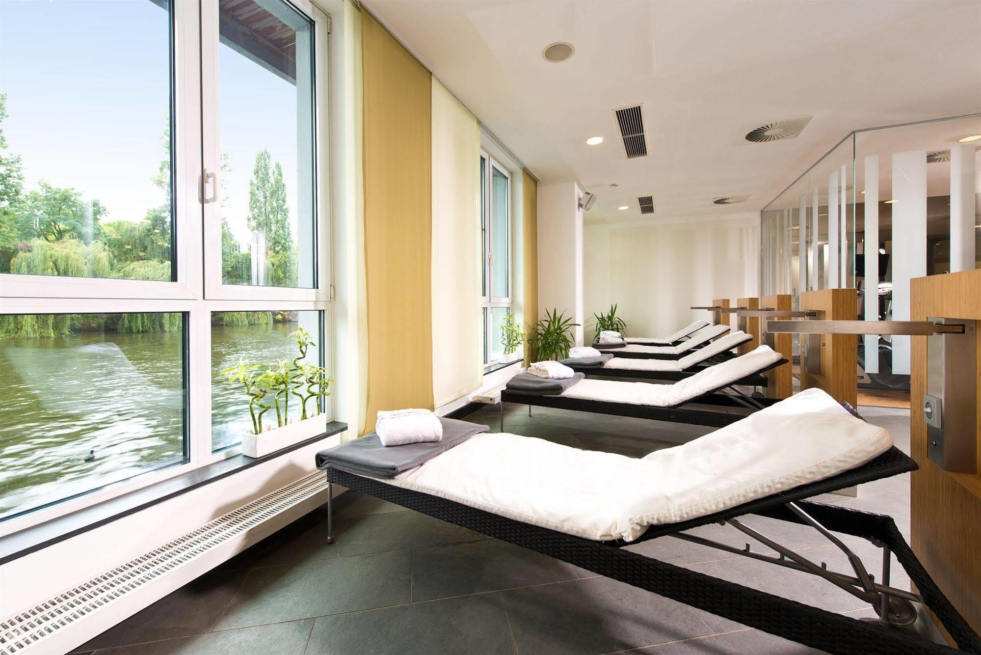 Adrema Hotel Berlin Ngoại thất bức ảnh